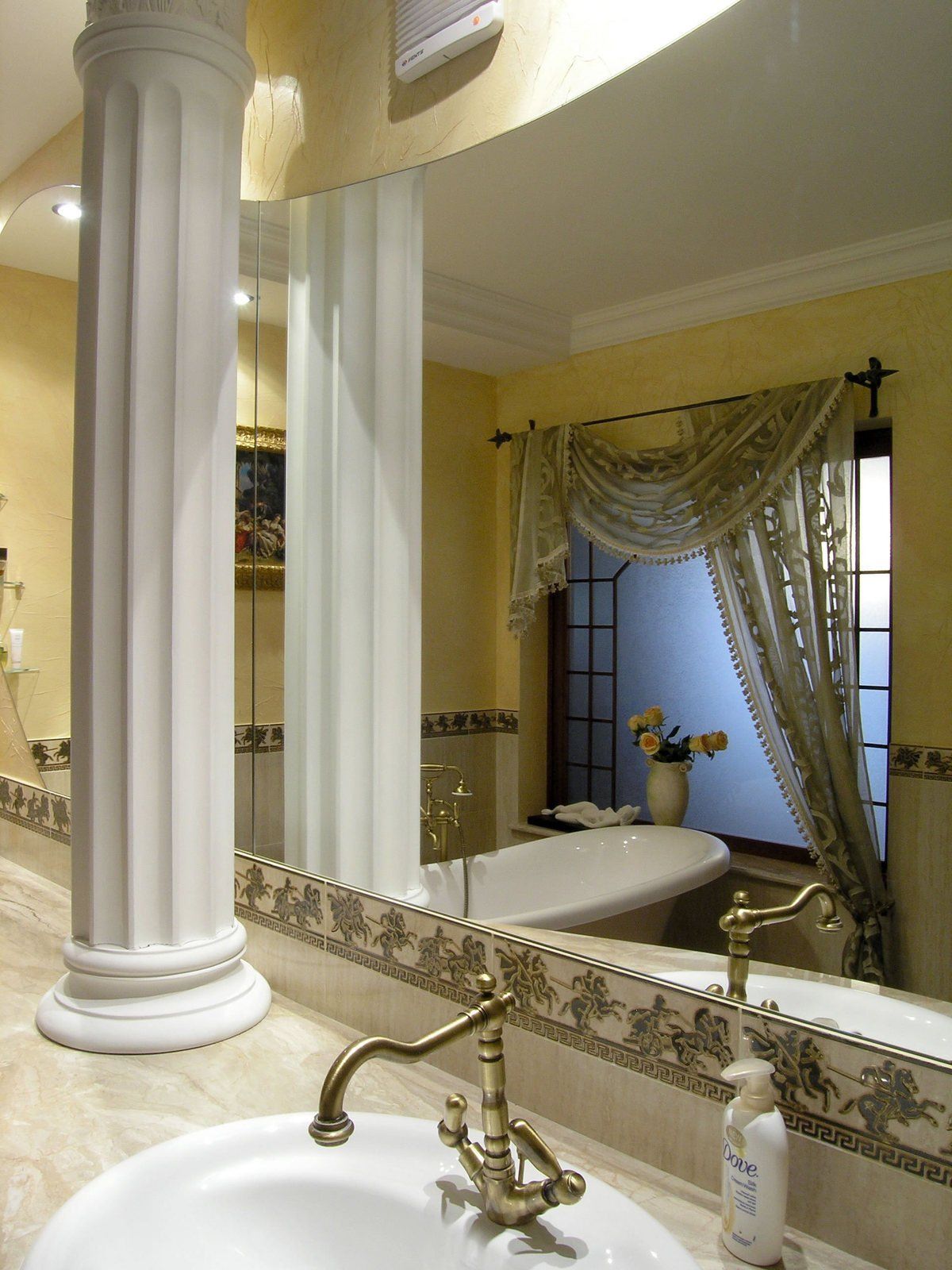 ванная комната в римском стиле