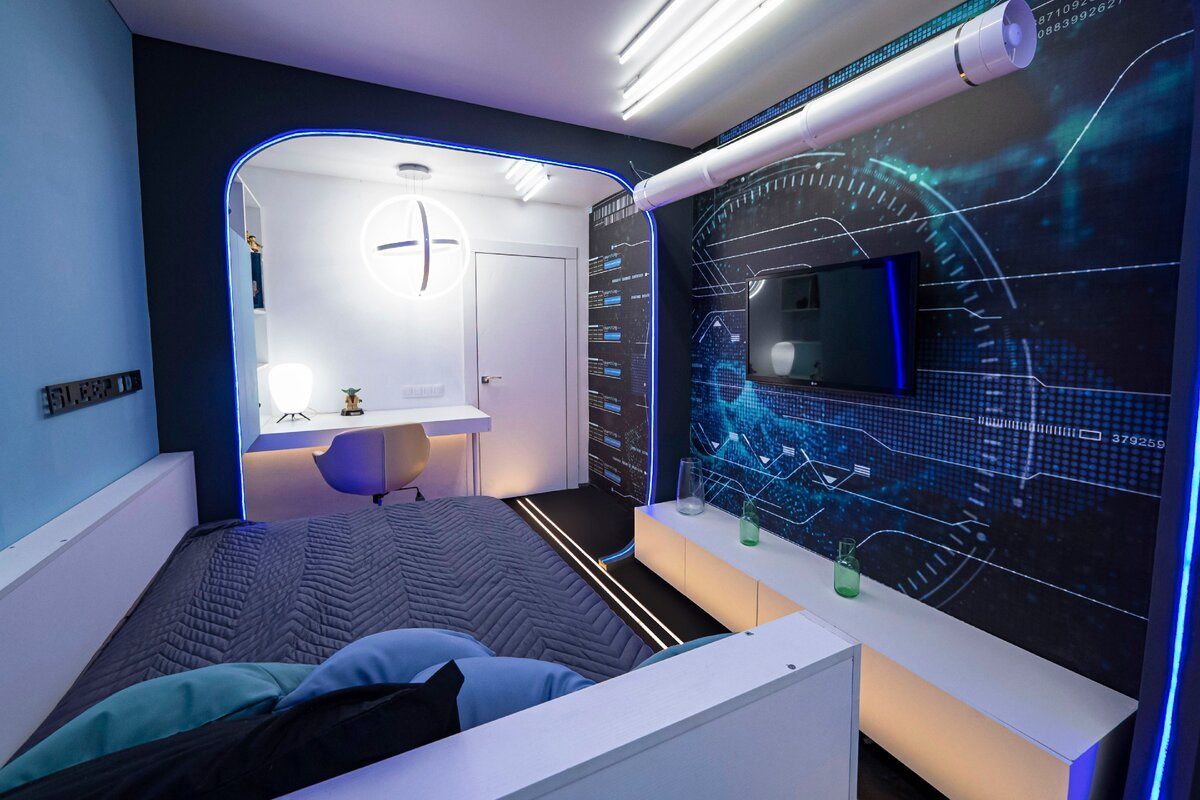 Включи подсветку космос. Комната в космическом стиле. Спальня в космическом стиле. Интерьер в стиле космического корабля. Комната в стиле космос.