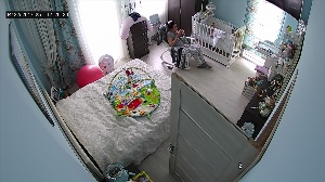 Скрытая камера в детской комнате
