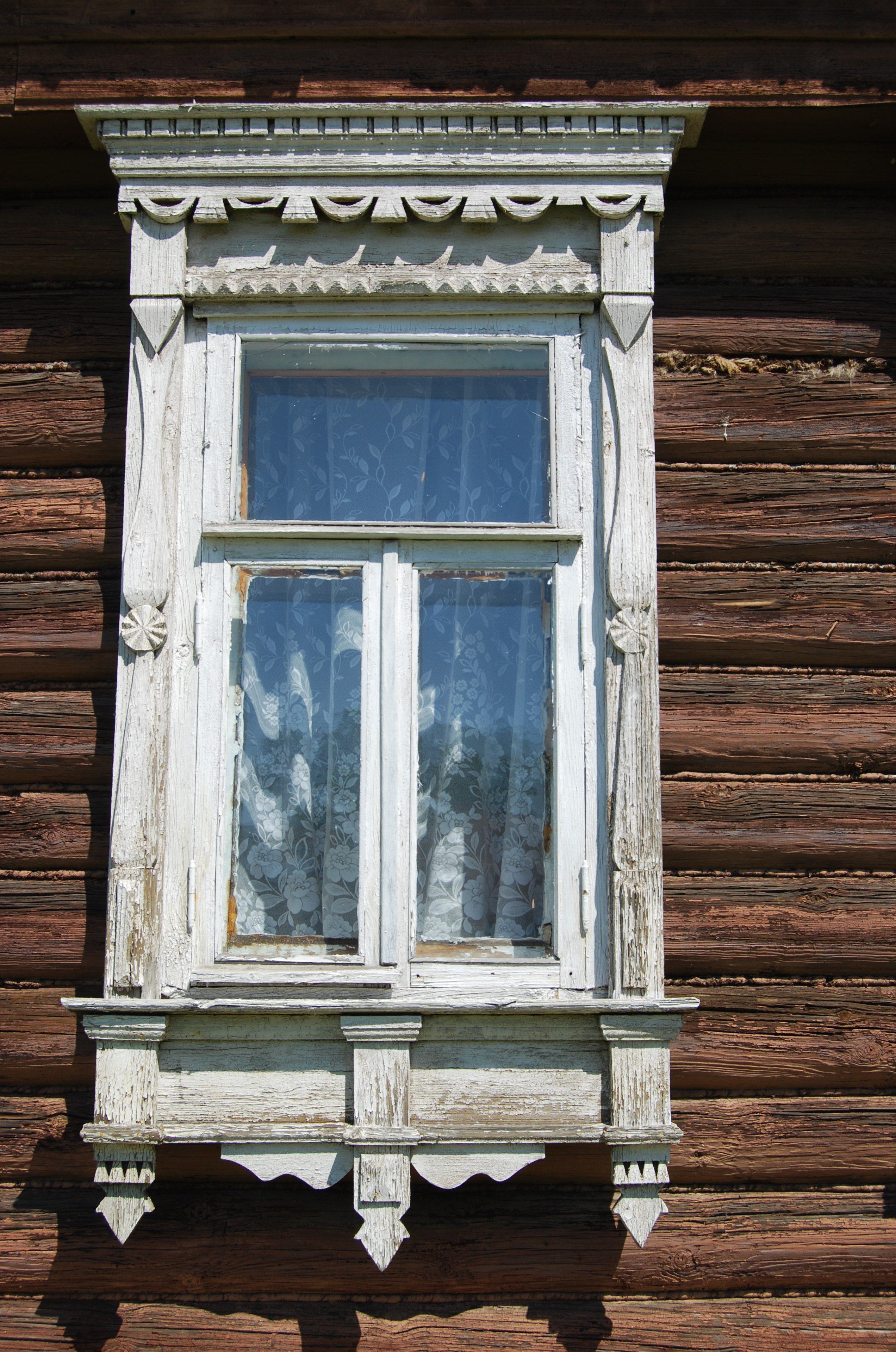 Старый наличник. Наличники на окна. Наличники старинные. Наличники деревянные старинные. Старинные наличники на окна.