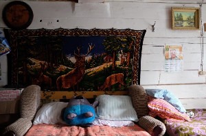 Кровать у бабушки в деревне