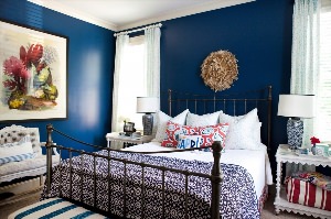 Спальня в сине коричневых тонах