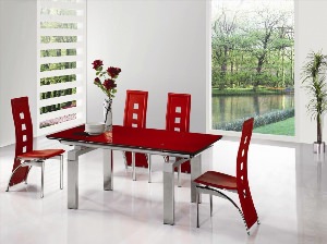 Красные стулья для кухни
