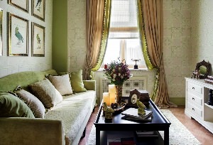 Оливковые шторы в интерьере гостиной