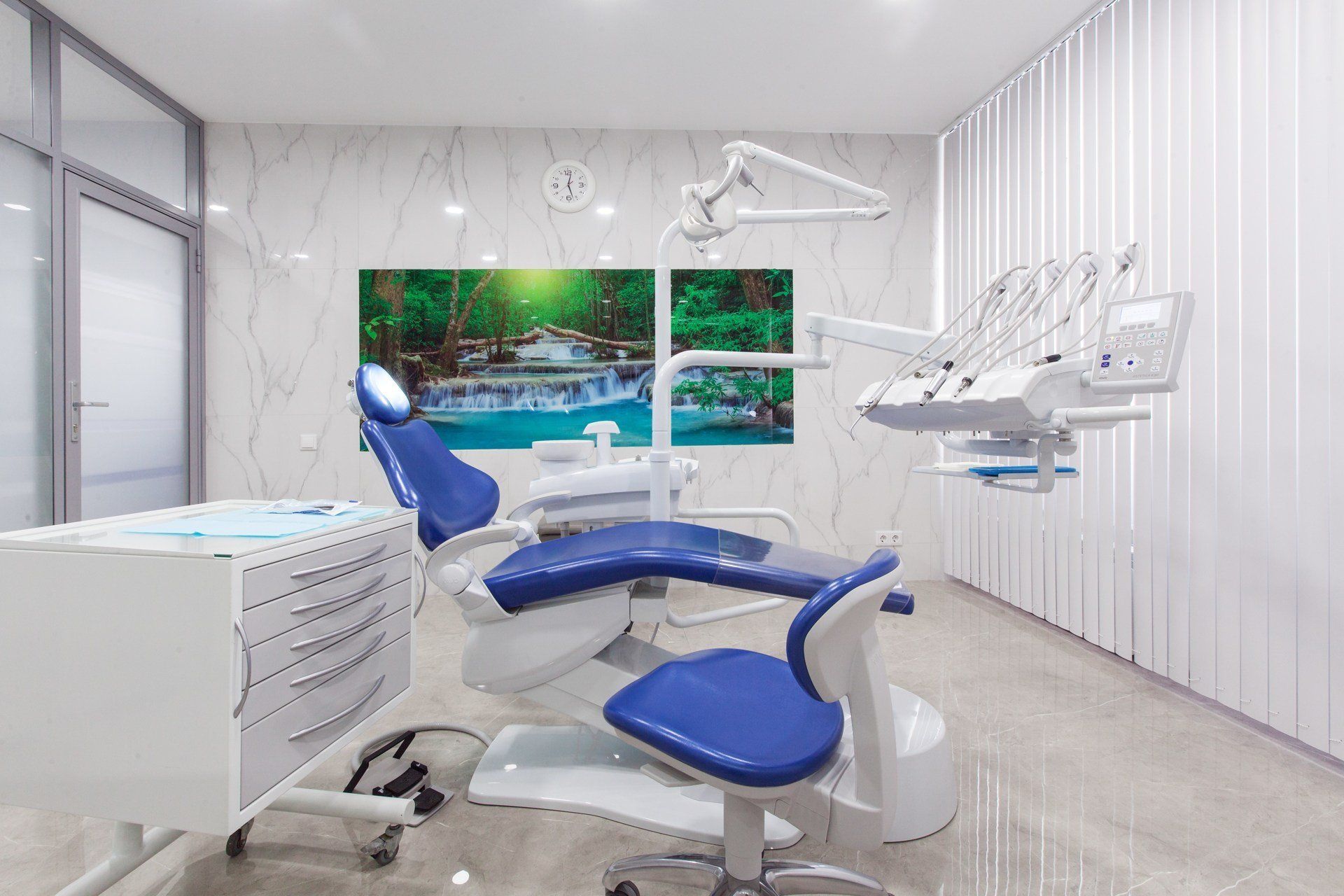 Дизайн интерьера клиники Киев, стоматологического кабинета Украина - BORISSTUDIO