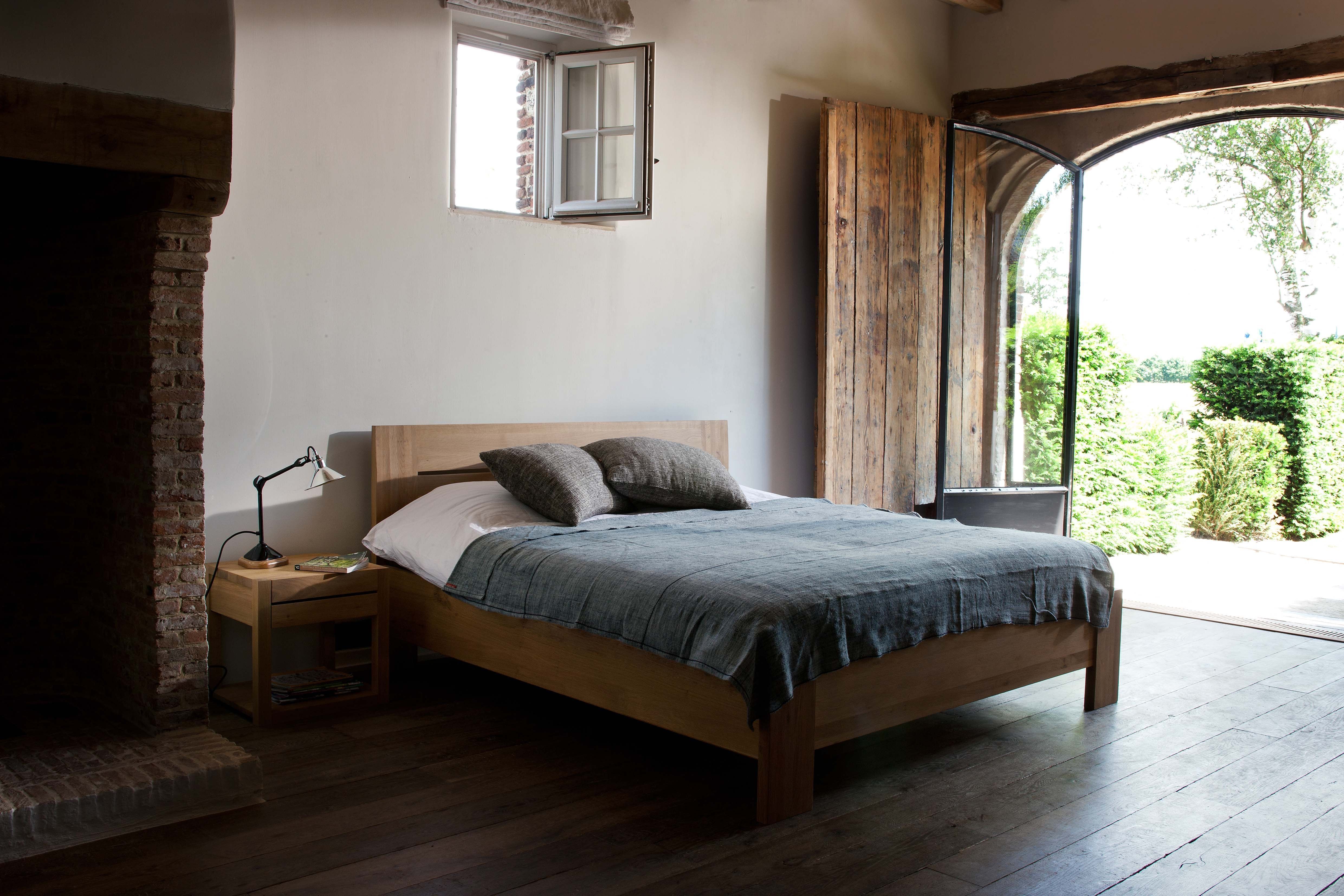Wood Home 2 антик кровать