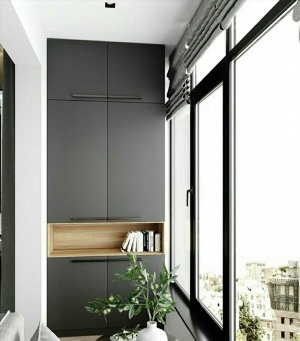 Современный дизайн балкона со шкафом