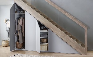 Шкафы под лестницей дизайн