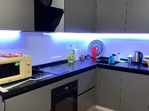 Подсветка для кухни угловая