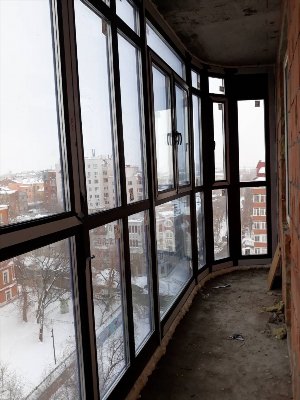 Панорамный балкон в панельном доме