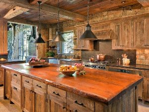 Кухня из брашированного дерева