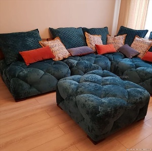 Разноцветный диван