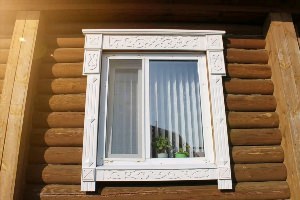 Пластиковые окна для деревянного дома