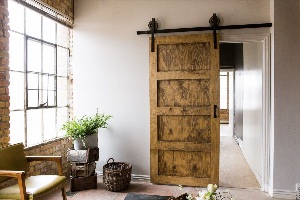 Рустикальный стиль двери