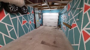Дизайн стен в гараже