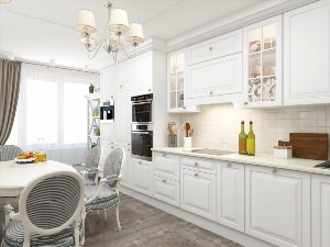 Интерьер белой кухни в классическом стиле