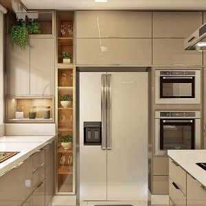 Маленькая кухня со встроенным холодильником