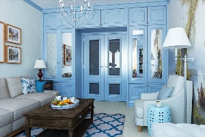 Голубые двери в интерьере