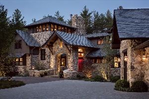 Современный каменный дом