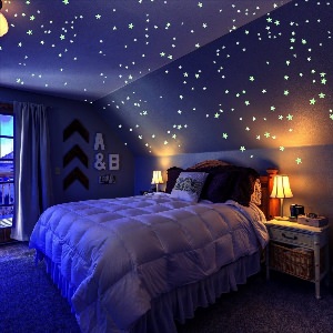 Красивая комната ночью
