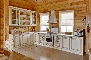 Кухни в деревянных домах