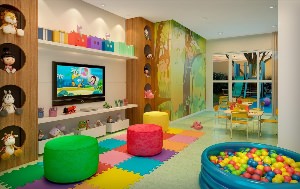 Большая детская игровая комната