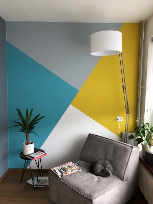 Покраска стен в геометрическом стиле