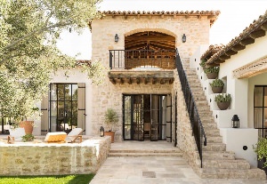 Дом в испанском стиле