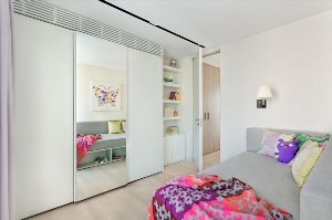 Дизайн комнаты со шкафом
