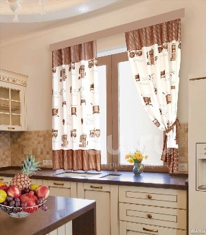 Комбинированные занавески на кухню