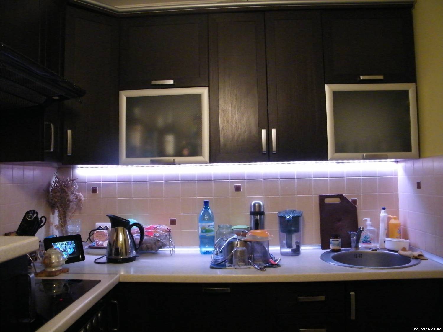 Подсветка по периметру кухни
