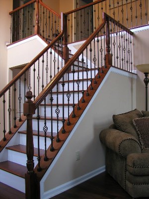 Поручни для лестницы в частном доме
