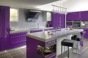 Кухня фиолетовая современная