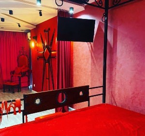 Красная комната грея
