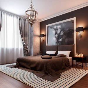 Серая спальня с коричневой мебелью