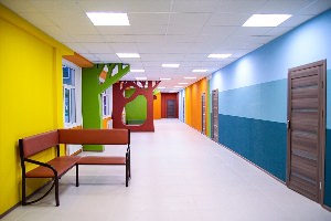 Дизайн стен в школе