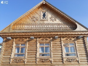 Фронтон деревянного дома