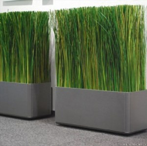 Искусственная трава для декора интерьера