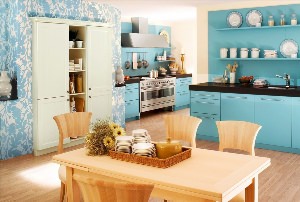 Маленькая голубая кухня