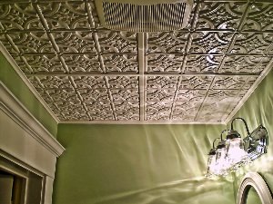 Покрасить потолочную плитку