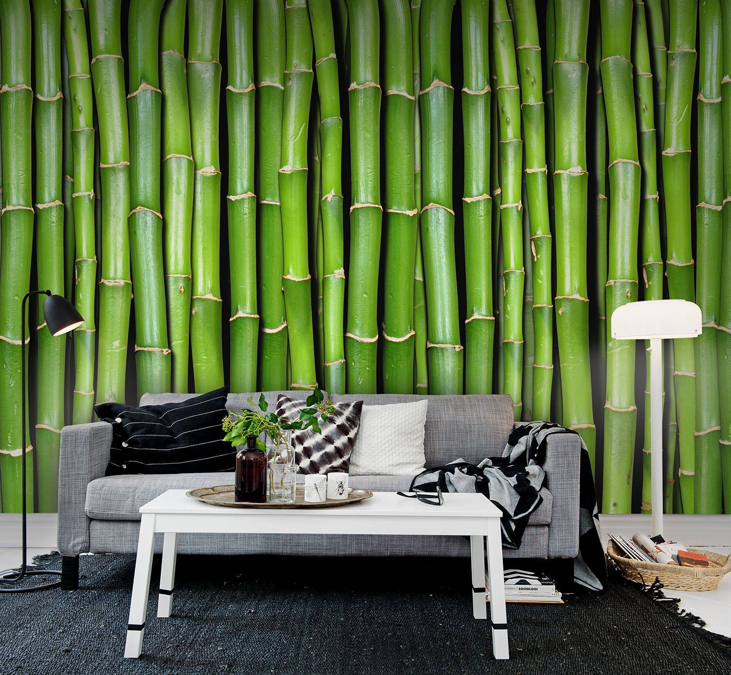 Бамбуковые стены купить. Зеленый бамбук в интерьере. Искусственный бамбук в интерьере. Обои виниловые бамбук. Бамбук на стене в интерьере.