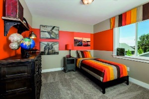 Серо оранжевая комната