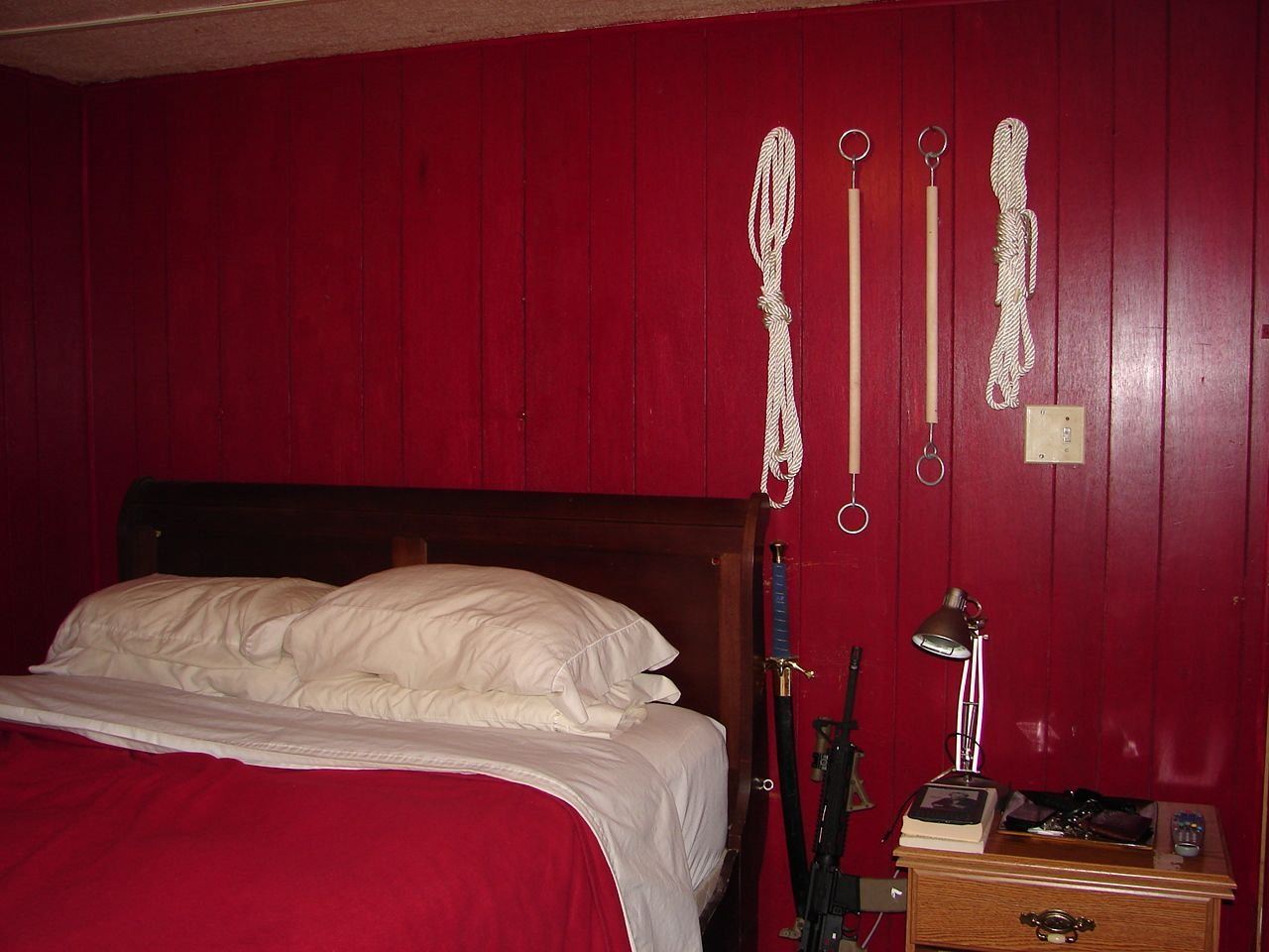 Отель красная комната