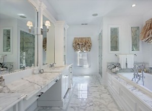 Ванная комната из белого мрамора