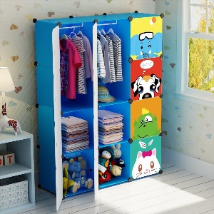 Шкаф для вещей в детскую комнату