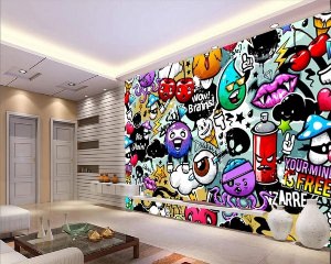 Граффити на стене в комнате
